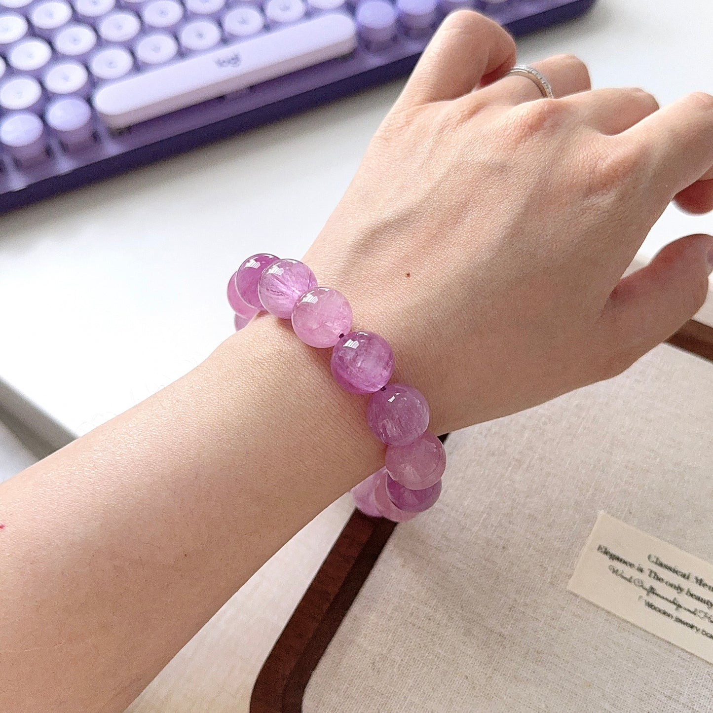 Ultra High Quality Gemmy Pinky Purple CatEye Kunzite 14.5mm Beaded Bracelet