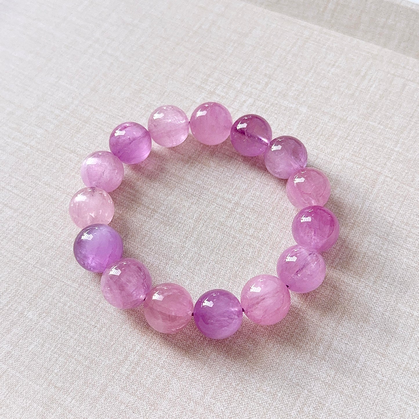Ultra High Quality Gemmy Pinky Purple CatEye Kunzite 14.5mm Beaded Bracelet