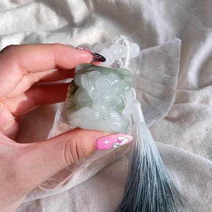 天山翡翠 格朗卡其晶翡翠 獅子雕塑 天山翠